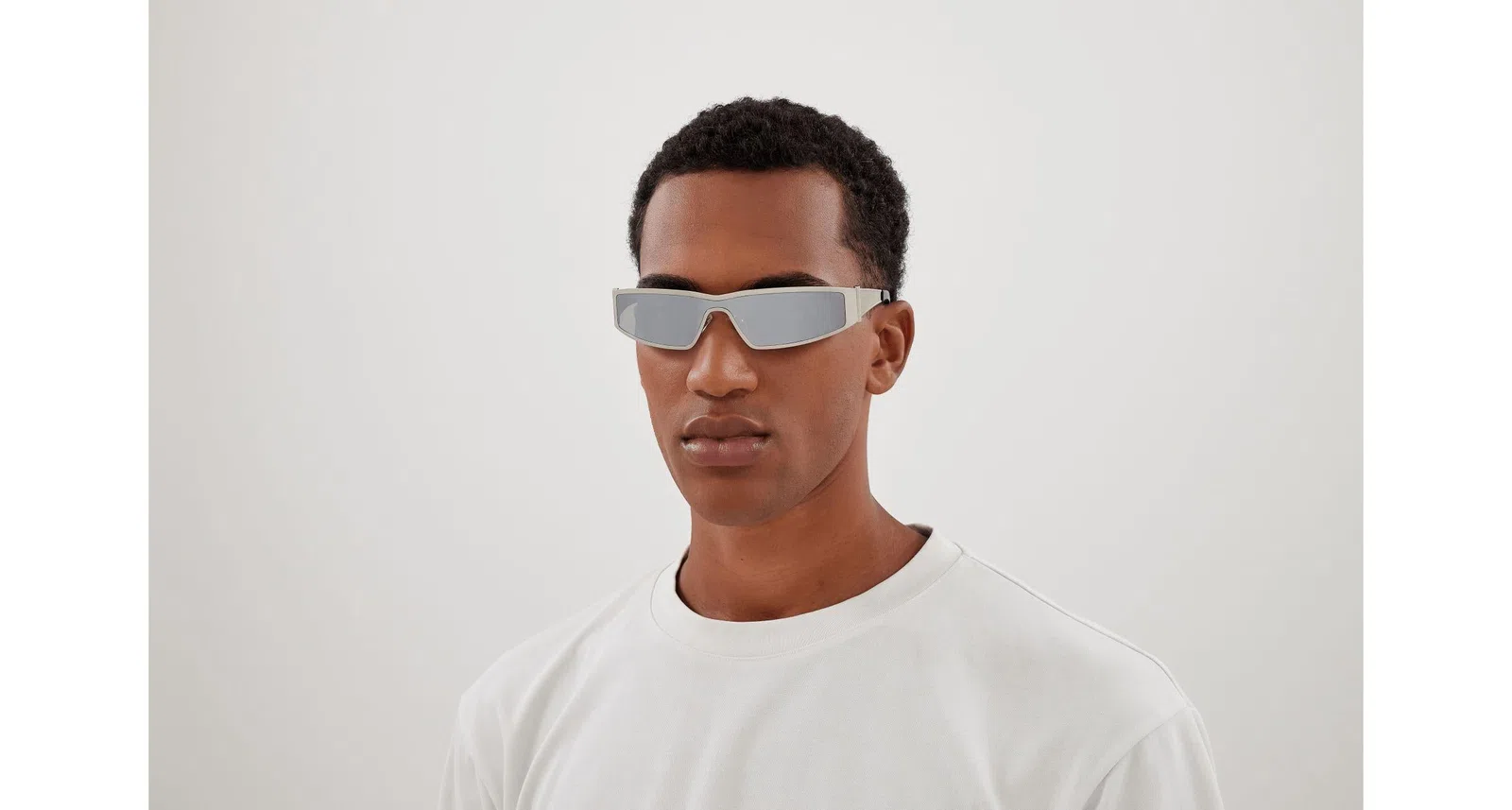 Alexander McQueen AM0491S Sunglasses - view 4